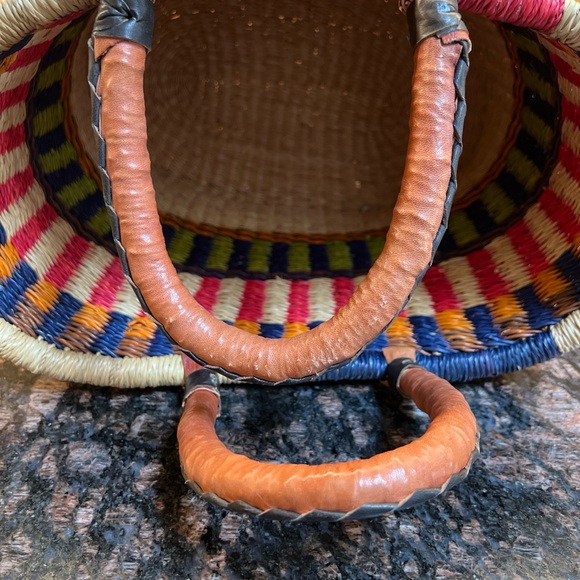 Handwoven Ghana Bolga Market Basket with Leather Wrapped Handles - Picture 5 of 8